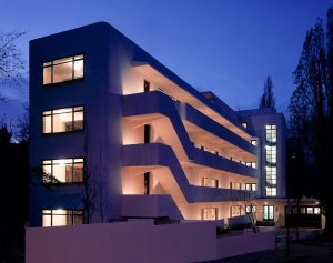 Wells Coates / Avanti – Isokon Building, North London